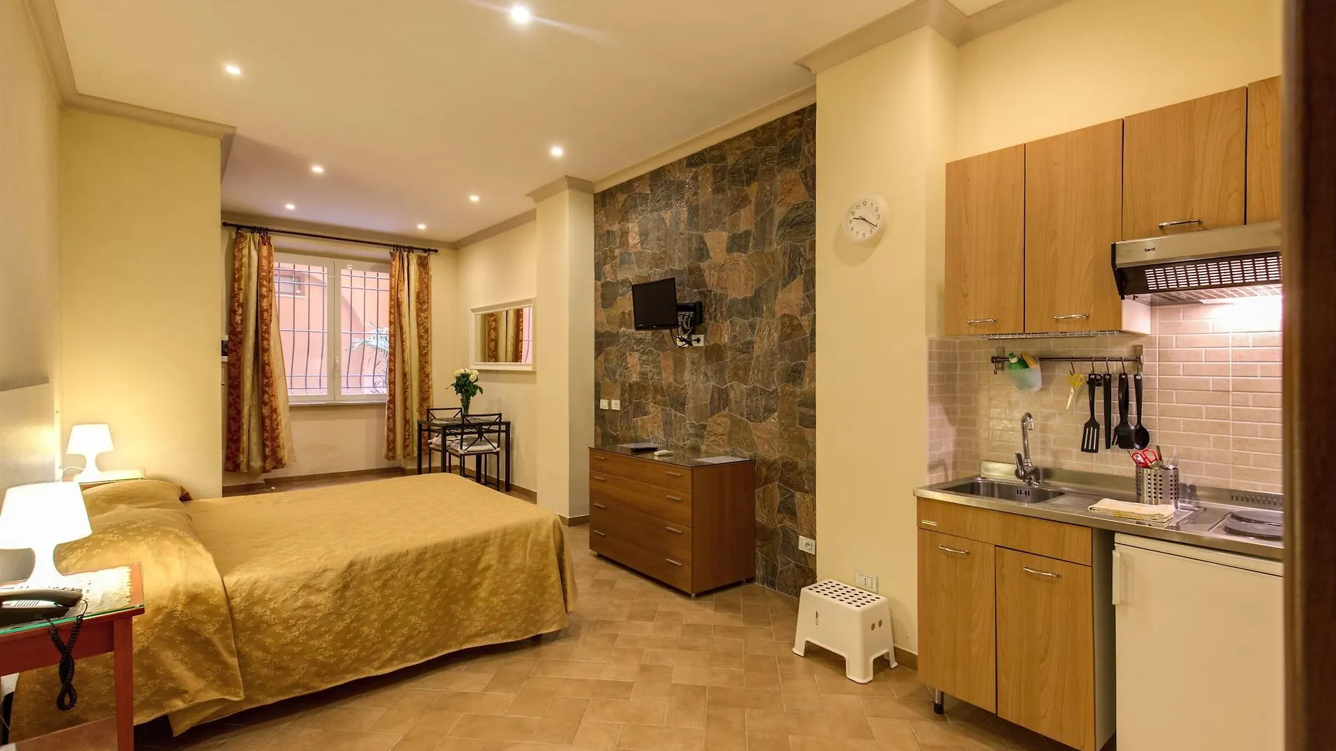 Hotel Artorius Rome 2*,  Italy