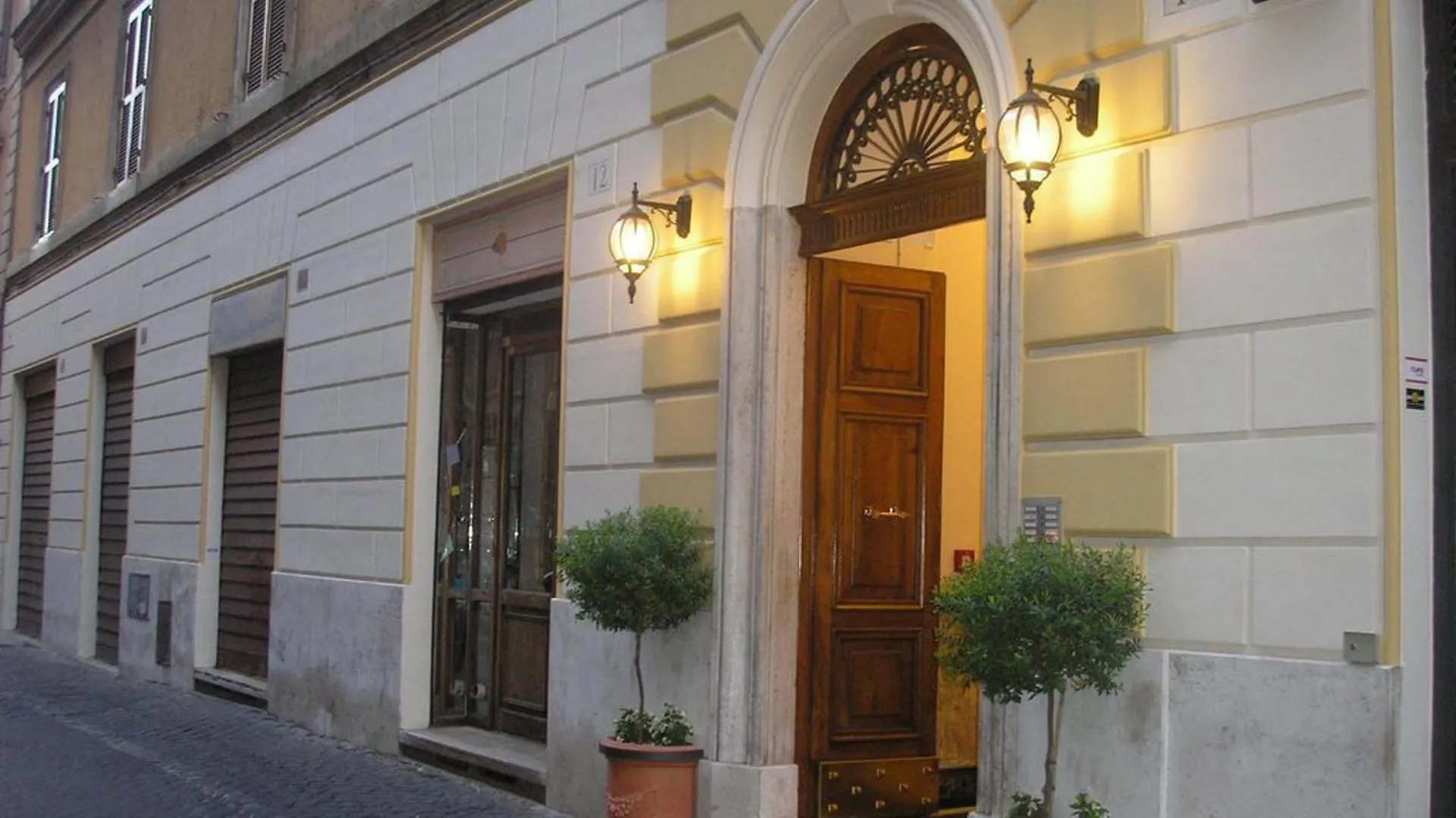 Hotel Artorius Rome 2*,  Italy