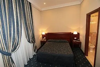 Hotel Artorius Rome 2*,  Italy