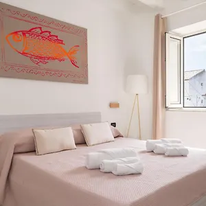 Iverlid Home. Italy